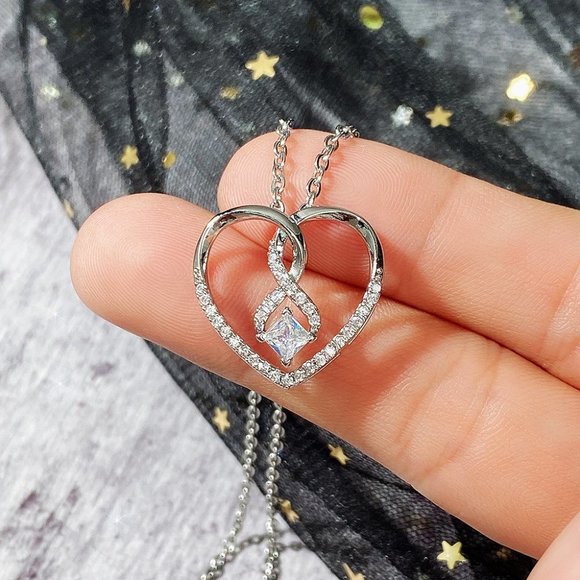 🎀 Heart Necklace Exquisite Valentine's Gifts Elegant CZ for Women, HA4597 - Picture 3 of 3